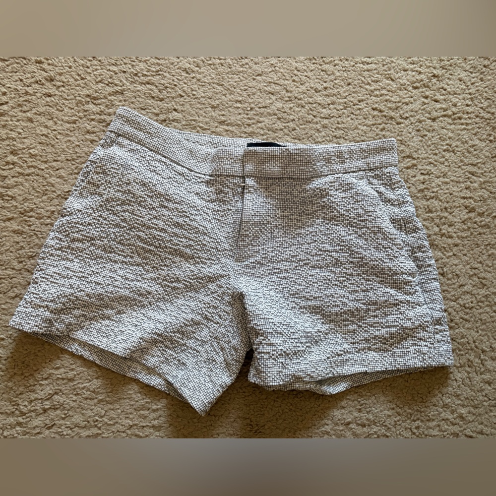Banana Republic Textured Light Gray Shorts